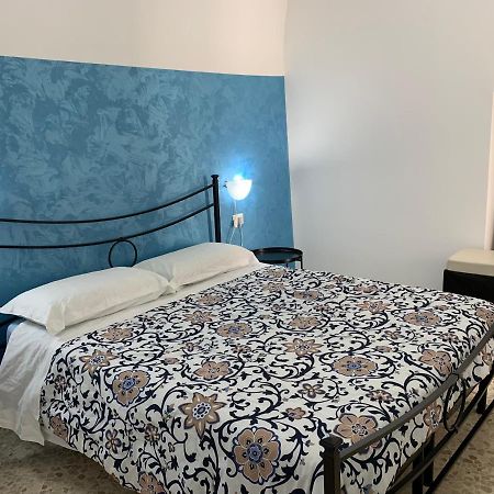 הוילה מונופולי A Casa Di Rosy מראה חיצוני תמונה